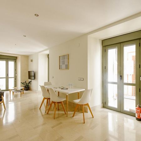 1E Azofaifo St Apartment Seville Ngoại thất bức ảnh