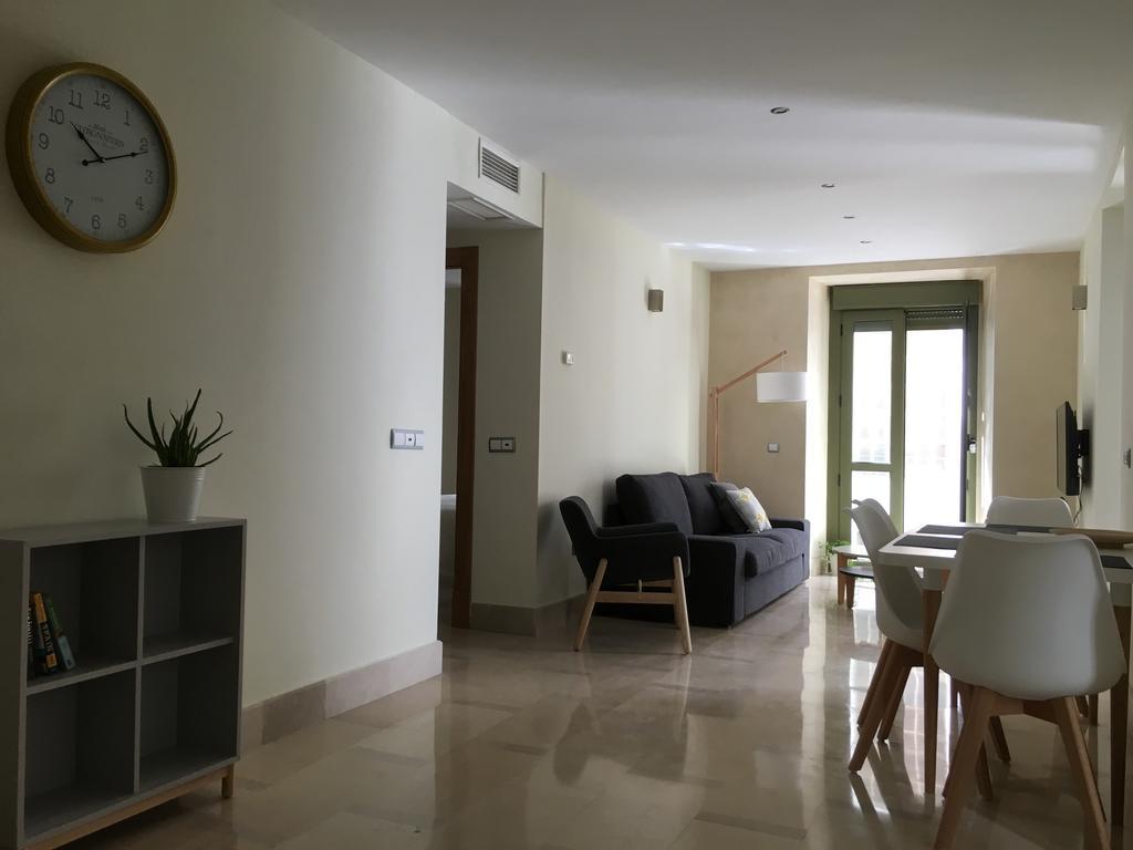 1E Azofaifo St Apartment Seville Ngoại thất bức ảnh