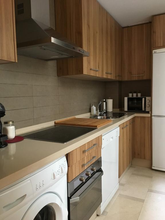 1E Azofaifo St Apartment Seville Ngoại thất bức ảnh