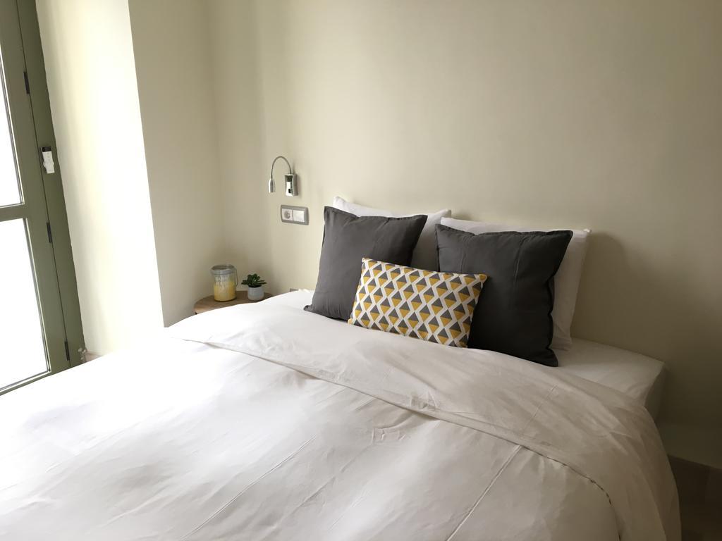 1E Azofaifo St Apartment Seville Ngoại thất bức ảnh
