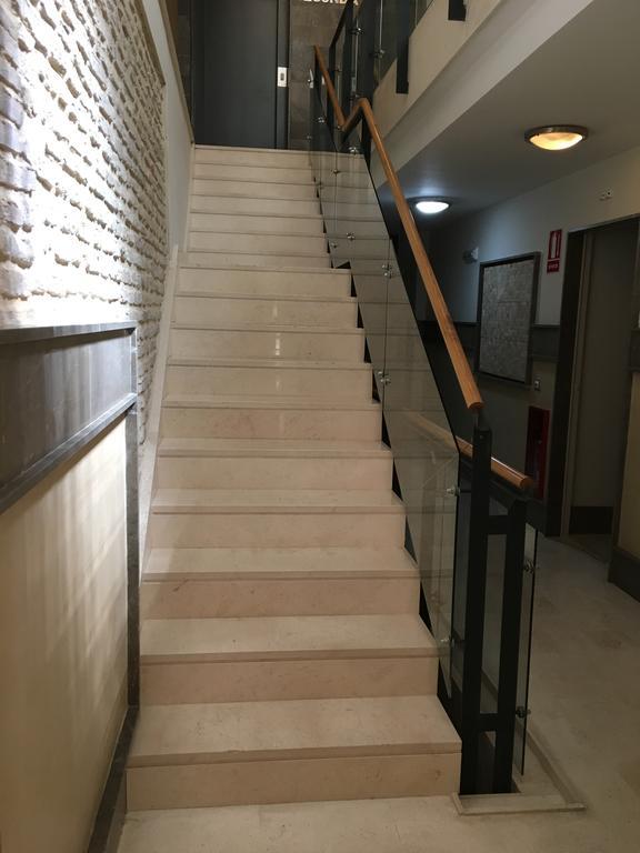 1E Azofaifo St Apartment Seville Ngoại thất bức ảnh