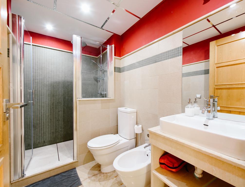 1E Azofaifo St Apartment Seville Ngoại thất bức ảnh