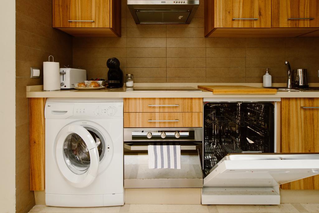 1E Azofaifo St Apartment Seville Ngoại thất bức ảnh