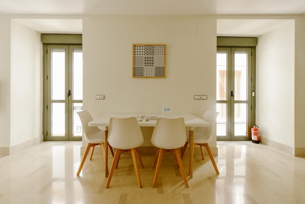 1E Azofaifo St Apartment Seville Ngoại thất bức ảnh