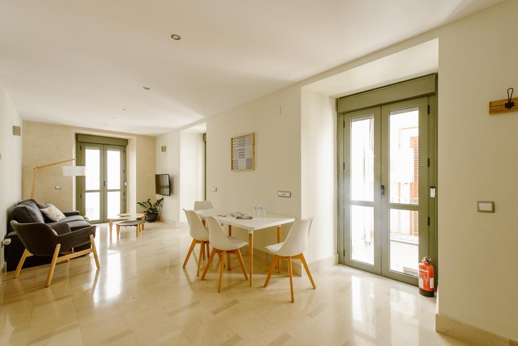 1E Azofaifo St Apartment Seville Ngoại thất bức ảnh