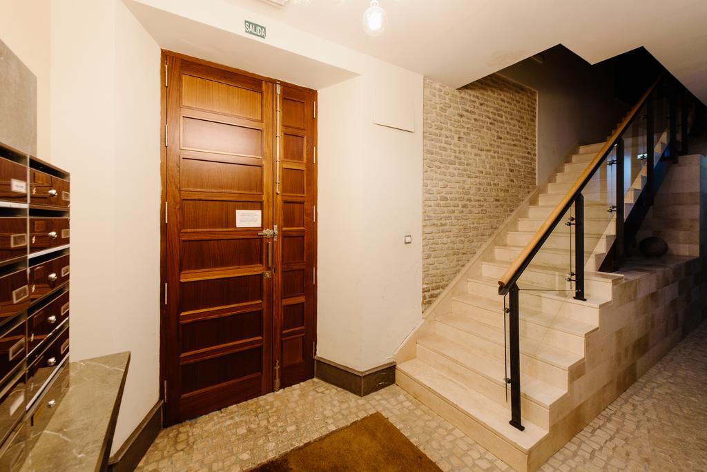 1E Azofaifo St Apartment Seville Ngoại thất bức ảnh